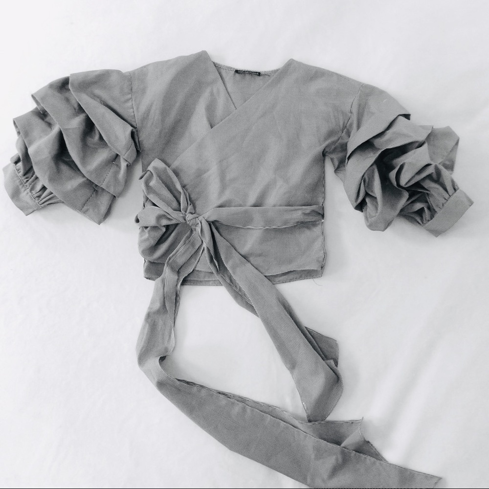 Hot & Delicious Wrap top